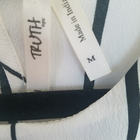 Women's White Black Striped Sleeveless Top Medium - Picture 3 of 3